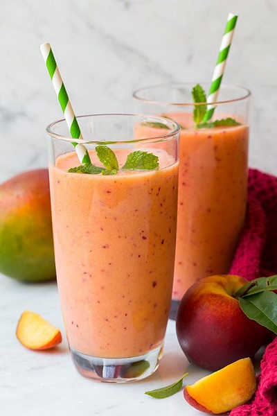 mango_peach_strawberry_smoothie12.