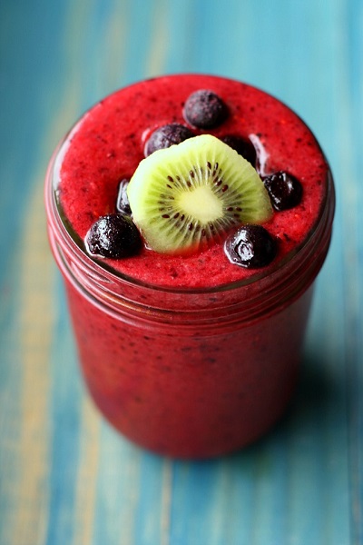 triple-berry-immunity-smoothie